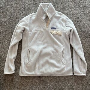 Women’s Patagonia pulloverr size medium
